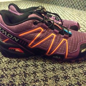 Women's Salomon shoes